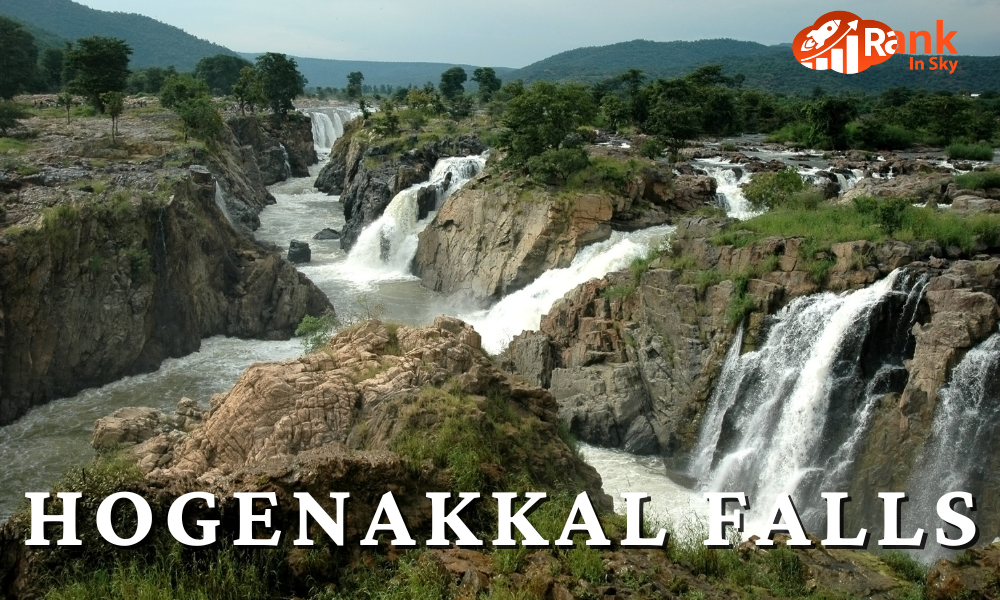 Hogenakkal Falls, located in the Dharmapuri district of Tamil Nadu, is one of the most stunning waterfalls in South India, often referred to as the "Niagara of India."